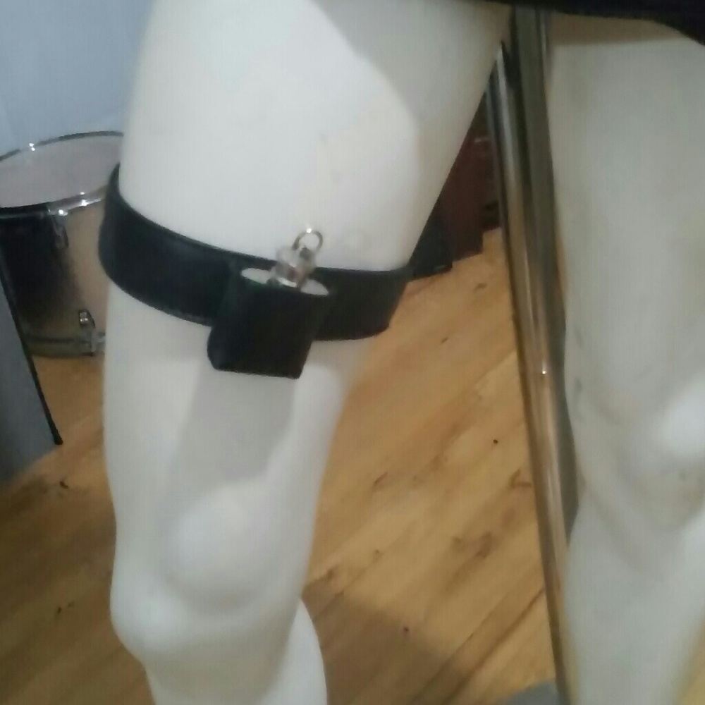 Leather Thigh Flask